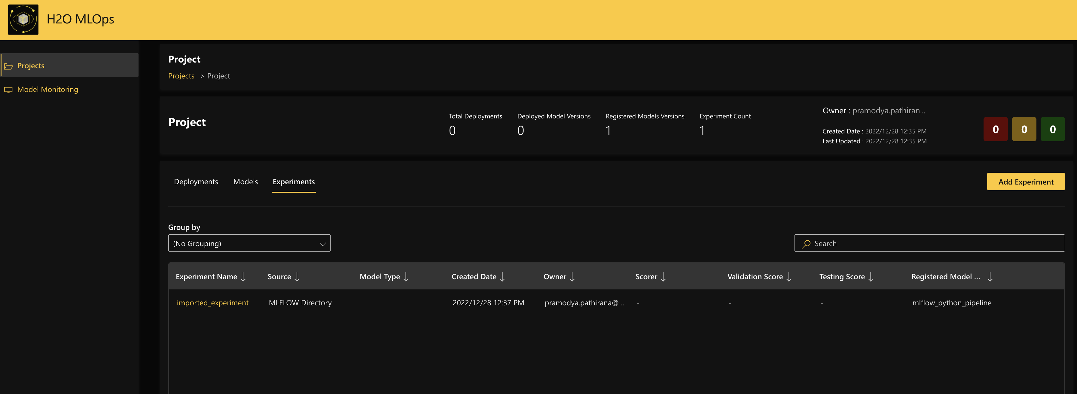 Add MLflow model to MLOps - Experiments